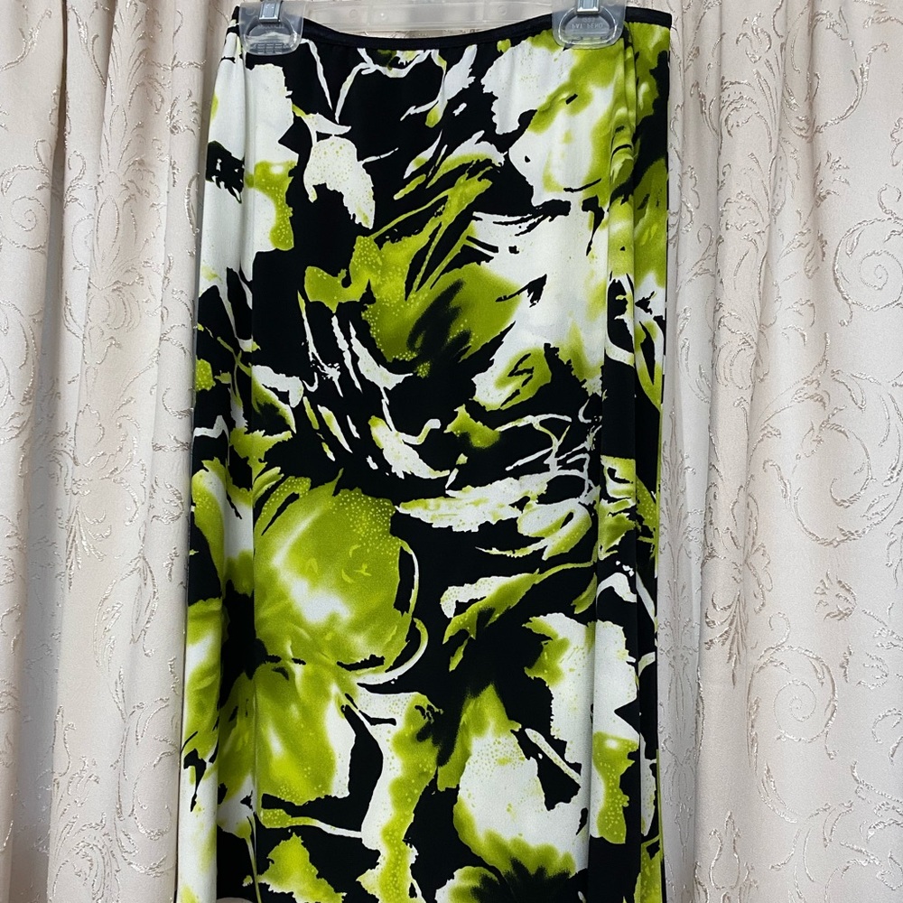 Adorable Wrapper skirt